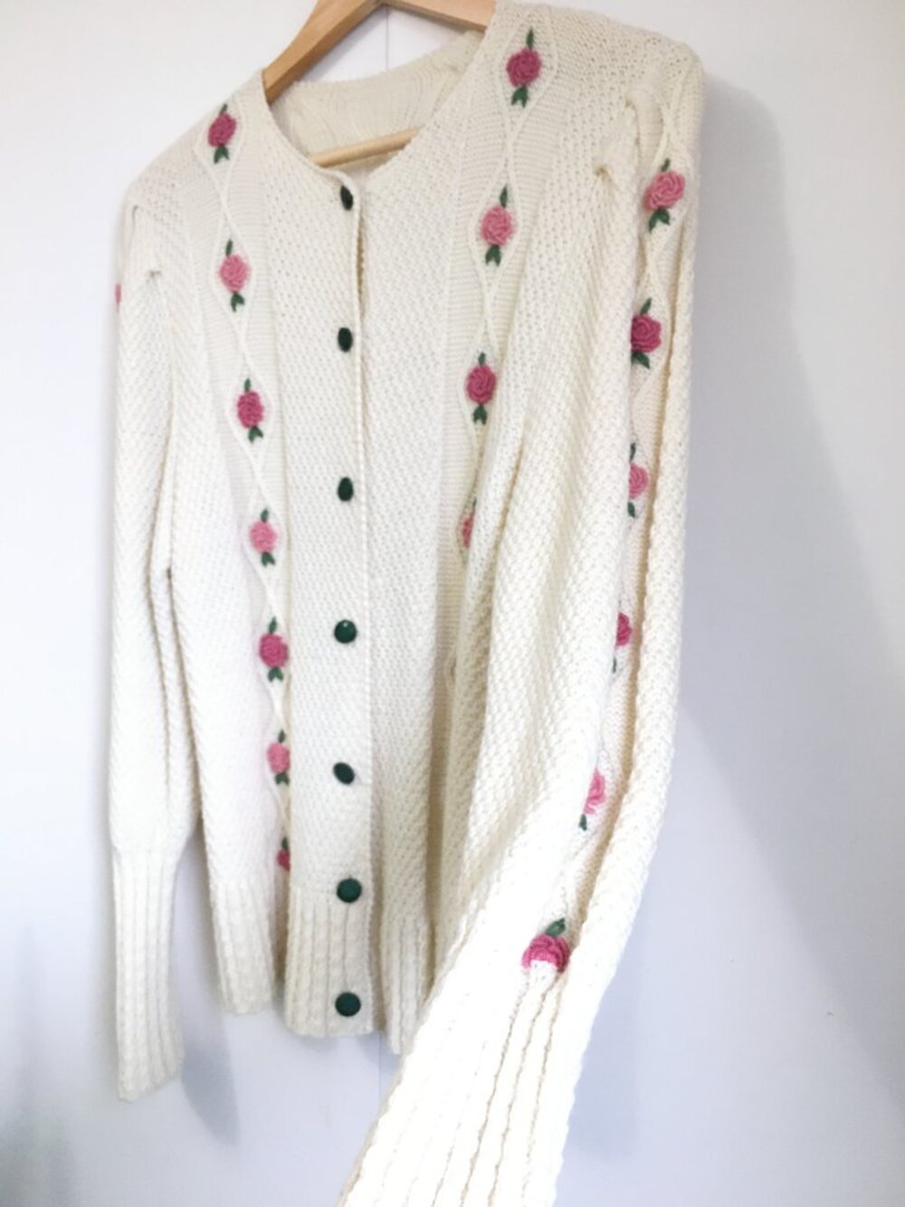 Vintage Hand-Knit 3D Rose Cardigan Sweater Cream Cottagecore Mori Kei - Picture 5 of 16